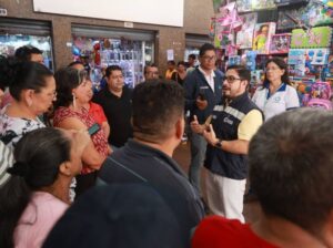Municipio y comerciantes mantienen el orden y la limpieza de la Bahía