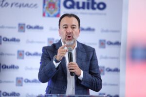 Alcalde Pabel Muñoz anuncia sanciones a transportistas  por limitar el servicio