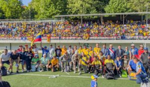 El histórico ‘Clásico del Astillero’ se vivió en Italia