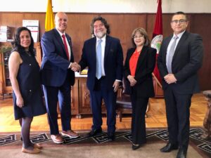 Universidad Central y Southern Illinois University apuestan a programas de maestría con doble titulación