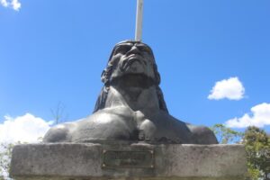 Rumiñahui, el primer busto que se colocó en la Plaza Indoamérica