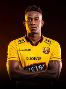 Ídolo del Astillero con nuevo delantero