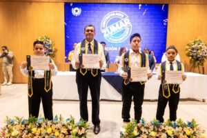 Centros de Arte Comunitario de ZUMAR graduó a 220 estudiantes