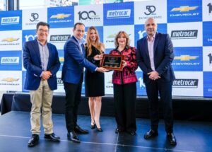 Metrocar estrena nuevo concesionario en sus 50 años