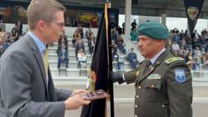 Condecoraciones y reconocimientos por los 49 años del GIR