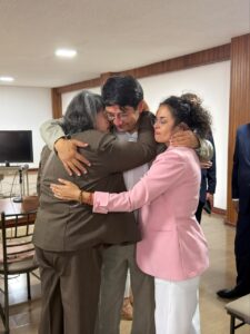 Justicia ratifica inocencia del alcalde de Riobamba, John Vinueza, en caso Altares